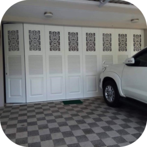 Pintu garasi Besi