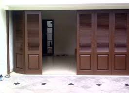 Pintu Garasi Awet